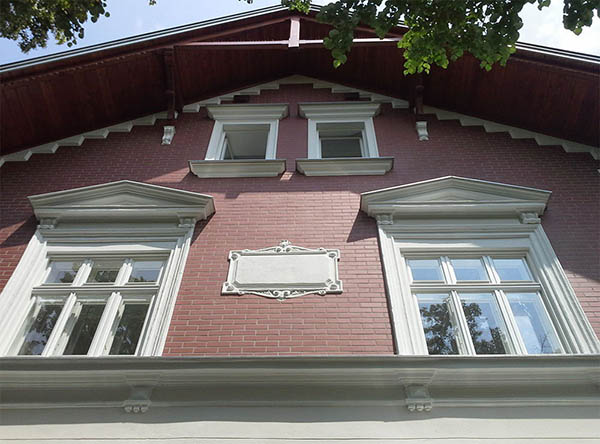 Beispiel für Außenstuck